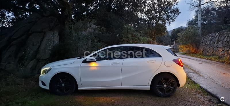 Usado Mercedes A200 AMG line 136 CV (100 kW) 2015 Blanco Berlina