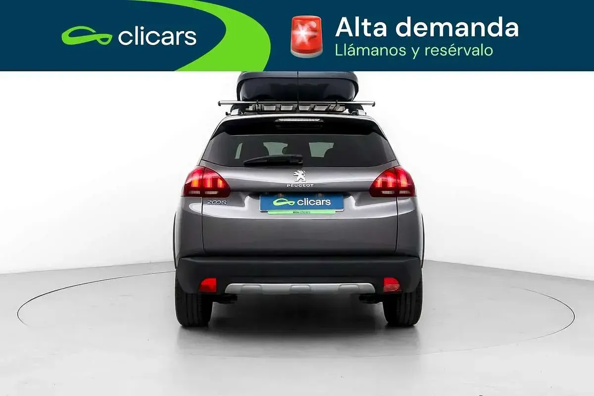 Usado Peugeot 2008 Allure 131 CV (96 kW) 2018 Gris SUV