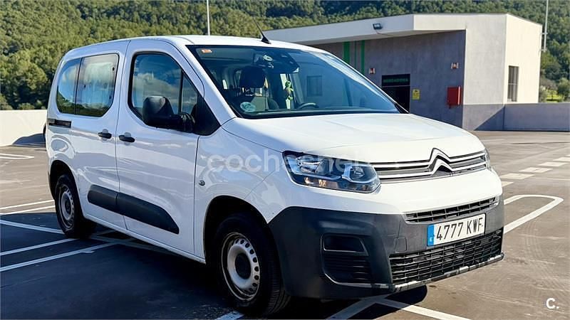 Usado Citroën Berlingo Live 75 CV (55 kW) 2019 Blanco Monovolumen