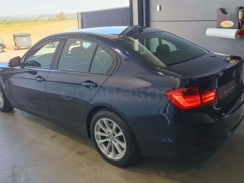 Usado BMW 320 Efficient Dynamics 163 CV (119 kW) 2012 Azul Berlina