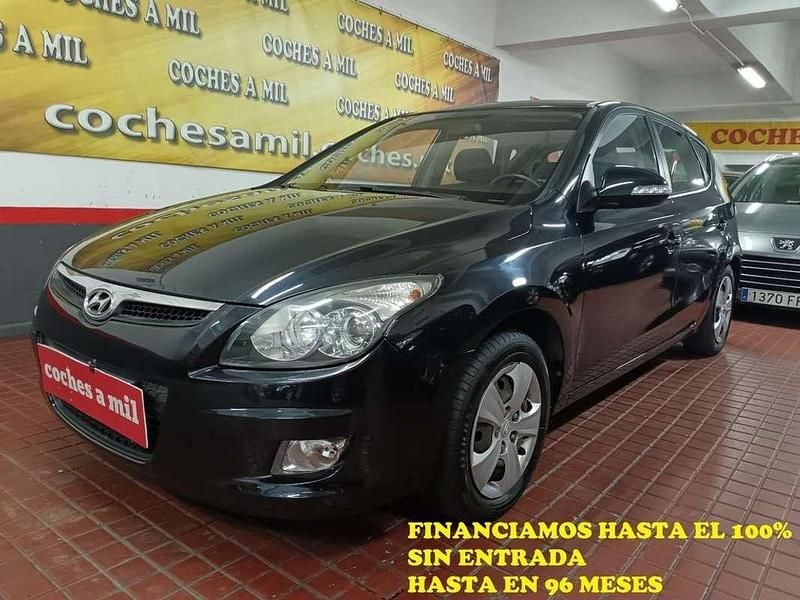 Negro Usado 2010 Hyundai i30 Classic Utilitario | 6799 € (Precio justo) - Imagen 1/4