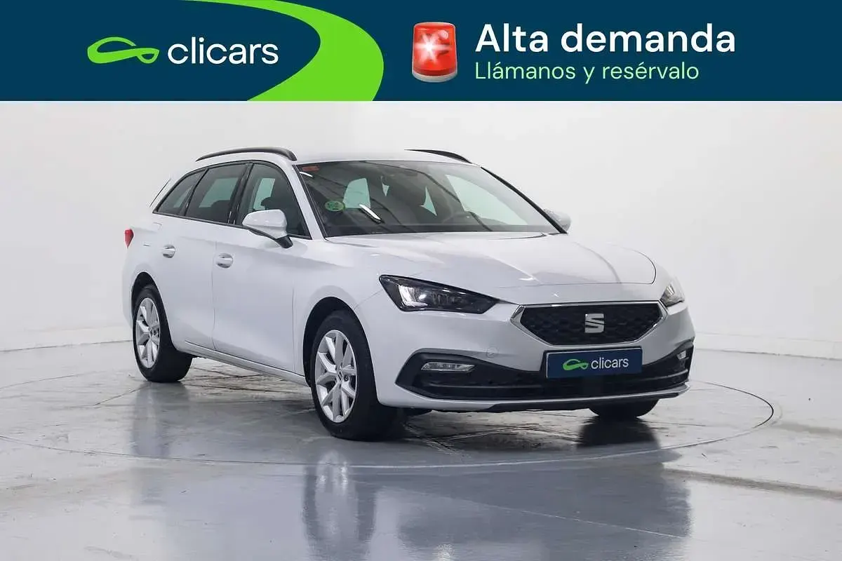 Usado Seat Leon ST Style 116 CV (85 kW) 2021 Blanco Familiar