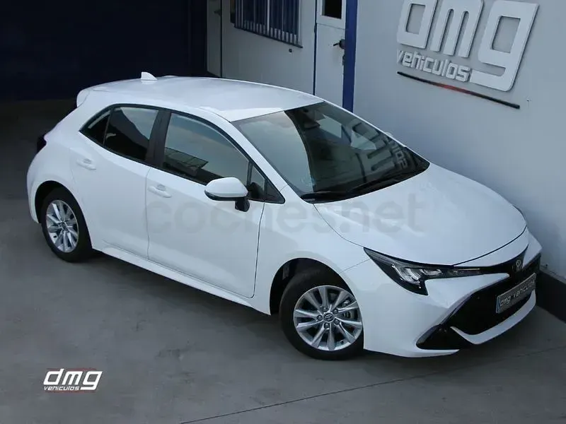 Nuevo Toyota Corolla Active 140 CV (102 kW) 2025 Blanco Berlina