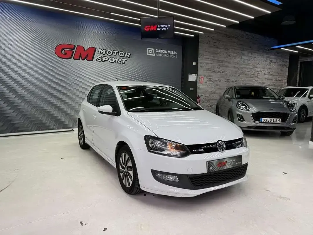Usado VW Polo Edition 75 CV (55 kW) 2015 Blanco Utilitario