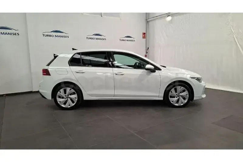 Usado VW Golf VIII 115 CV (84 kW) 2025 Blanco Berlina