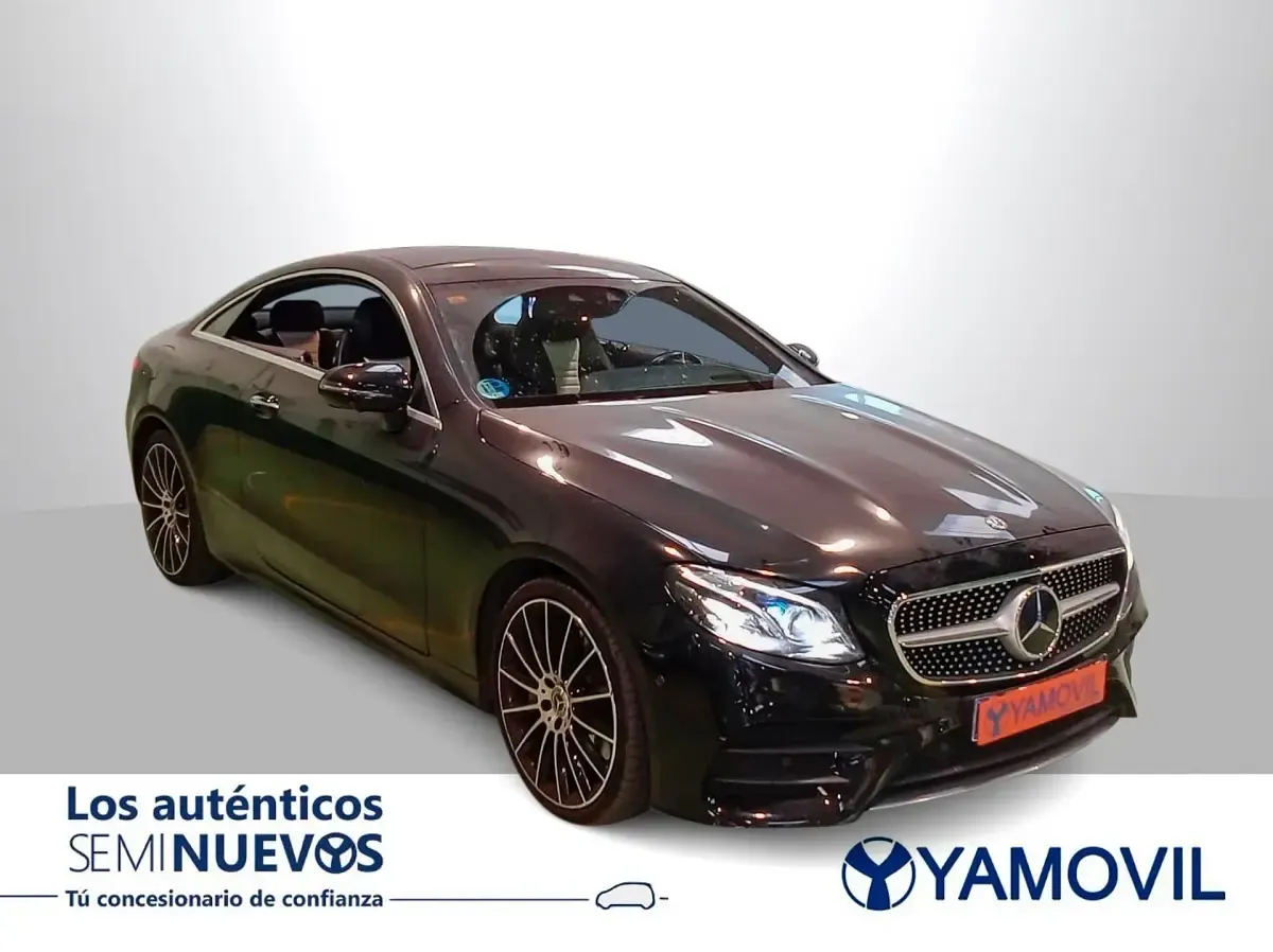 Usado Mercedes E220 299 CV (219 kW) 2019 Negro Coupe