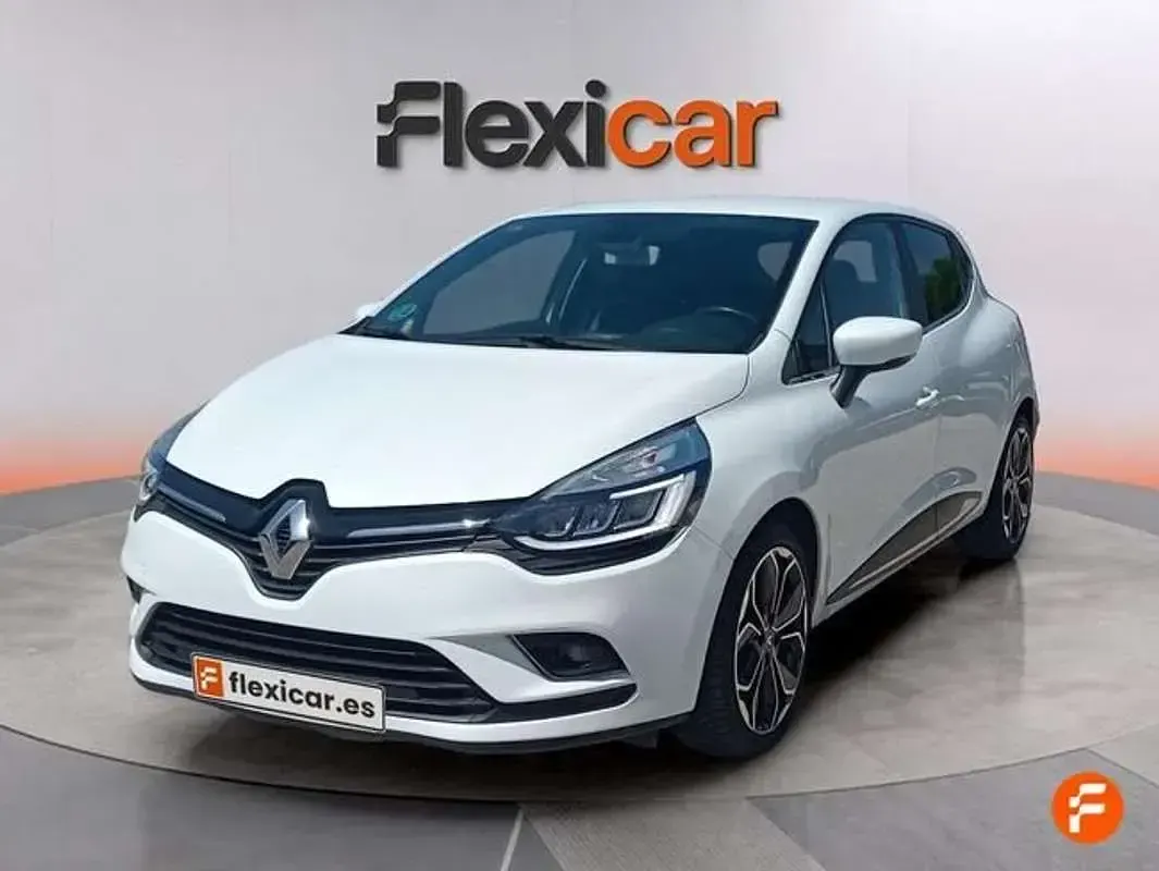 Usado Renault Clio Zen 90 CV (66 kW) 2017 Blanco Utilitario