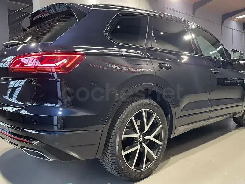 Usado VW Touareg R-line 286 CV (210 kW) 2022 Azul SUV
