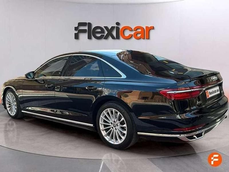 Usado Audi A8 286 CV (210 kW) 2019 Negro Berlina
