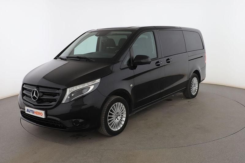 Negro Usado 2020 Mercedes Vito Monovolumen | 33.599 € (Un poco caro) - Imagen 1/3