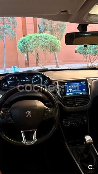 Blanco Usado 2018 Peugeot 2008 Active SUV | 8200 € (Super precio) - Imagen 1/4