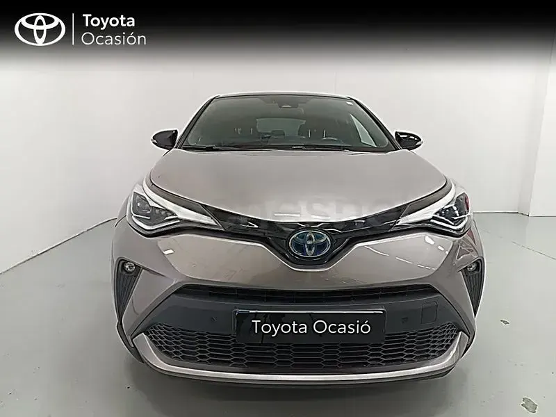 Usado Toyota C-HR Advance 184 CV (135 kW) 2021 Gris / plata SUV