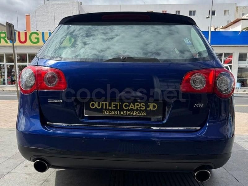 Usado VW Passat Highline 250 CV (183 kW) 2006 Azul Berlina