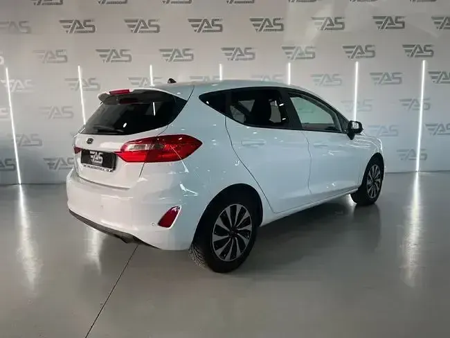 Usado Ford Fiesta Trend 85 HP (62 kW) 2019 Branco Citadino