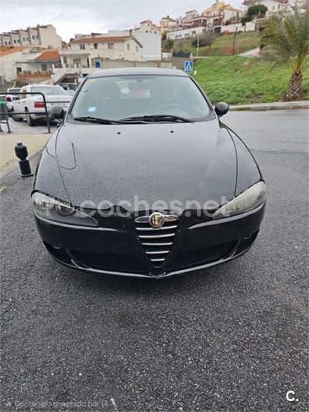 Usado Alfa Romeo 147 Impression 115 CV (84 kW) 2005 Negro Utilitario