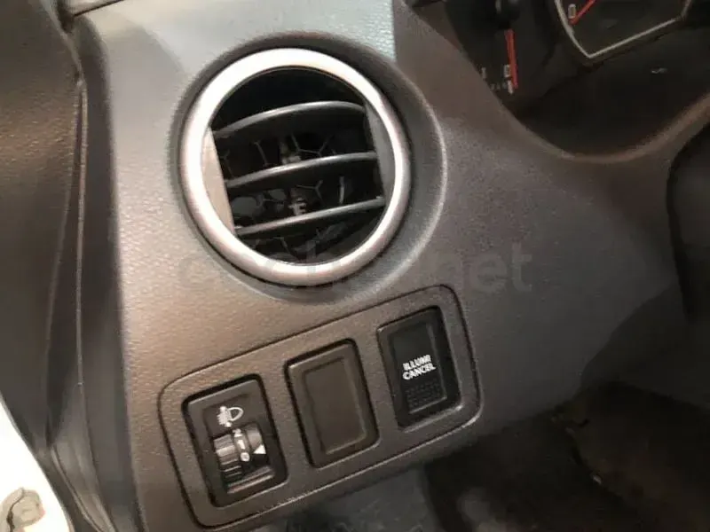 Usado Suzuki Swift GL 92 CV (67 kW) 2007 Blanco Utilitario