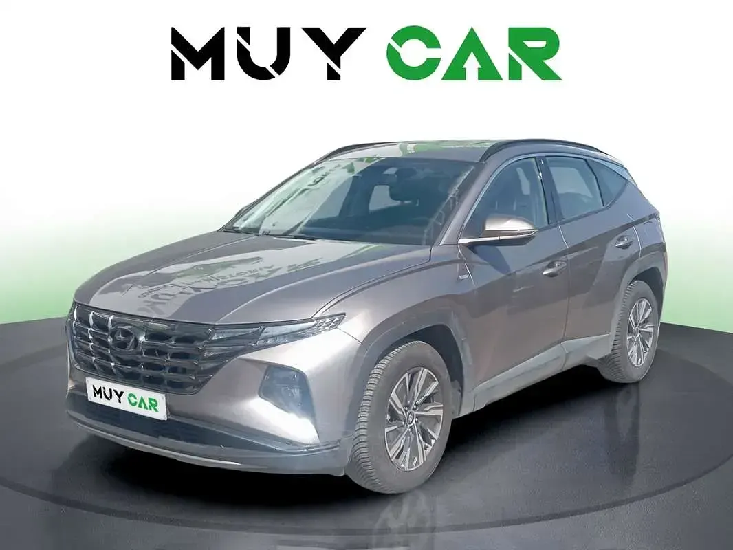 Usado Hyundai Tucson Style 136 CV (100 kW) 2023 Marrón SUV