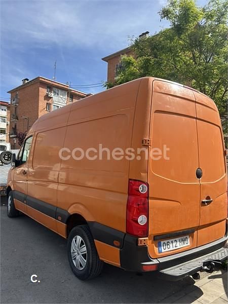 Usado VW Crafter 143 CV (105 kW) 2012 Naranja Van