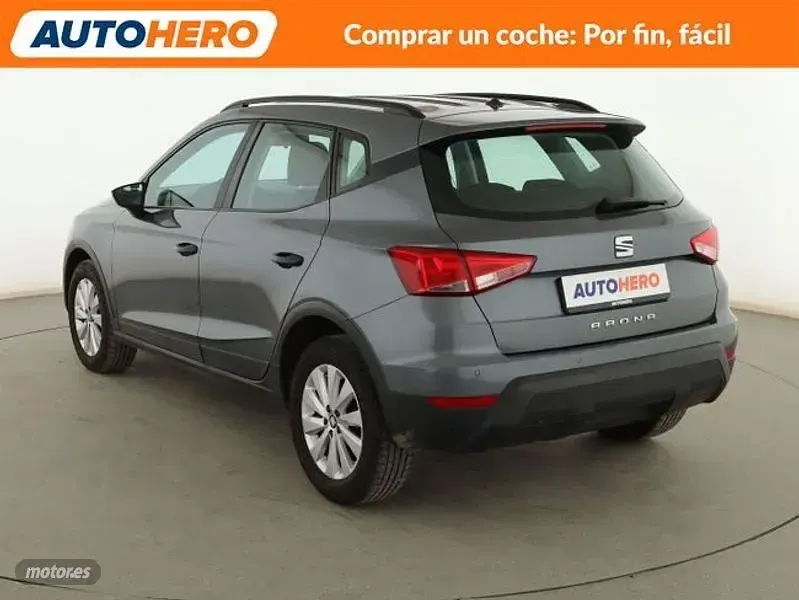 Usado Seat Arona Reference 95 CV (69 kW) 2019 Gris SUV