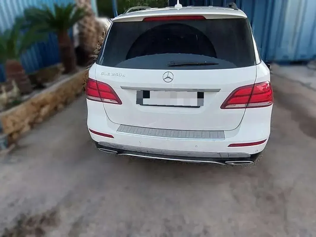 Usado Mercedes GLE250 204 CV (150 kW) 2017 Blanco SUV