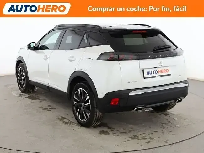 Usado Peugeot 2008 GT 155 CV (114 kW) 2020 Blanco SUV