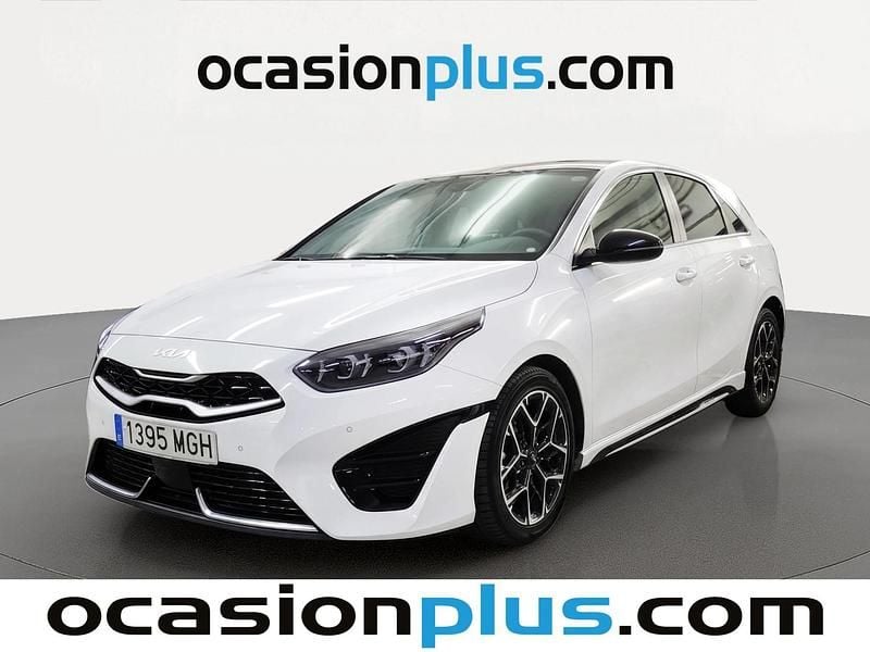 Usado Kia Ceed GT-Line 136 CV (100 kW) 2023 Blanco Utilitario