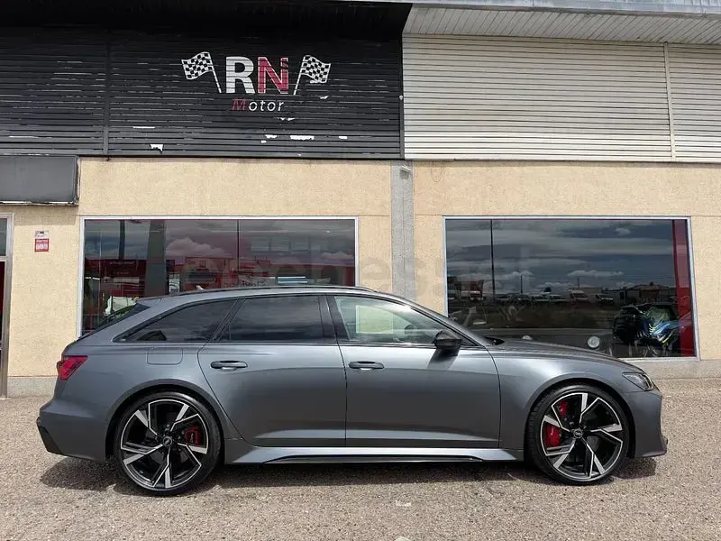 Usado Audi RS6 Sport 600 CV (441 kW) 2021 Gris / plata Familiar