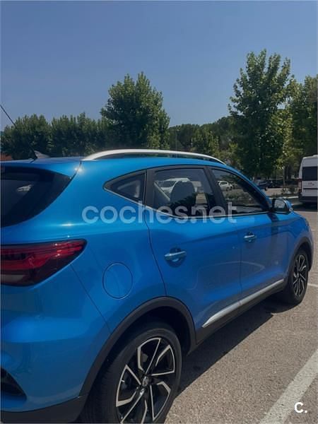Usado MG ZS Luxury 106 CV (77 kW) 2024 Azul SUV