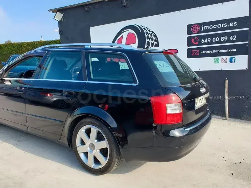 Usado Audi A4 Sport 130 CV (95 kW) 2004 Negro Familiar