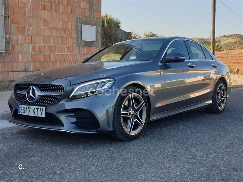 Usado Mercedes C200 136 CV (100 kW) 2019 Gris / plata Berlina