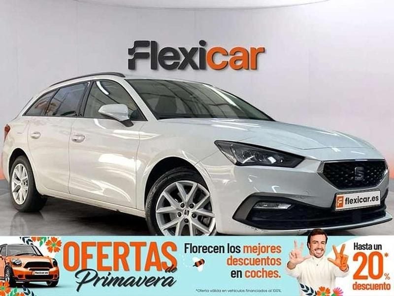 Usado Seat Leon Reference 116 CV (85 kW) 2021 Blanco Utilitario