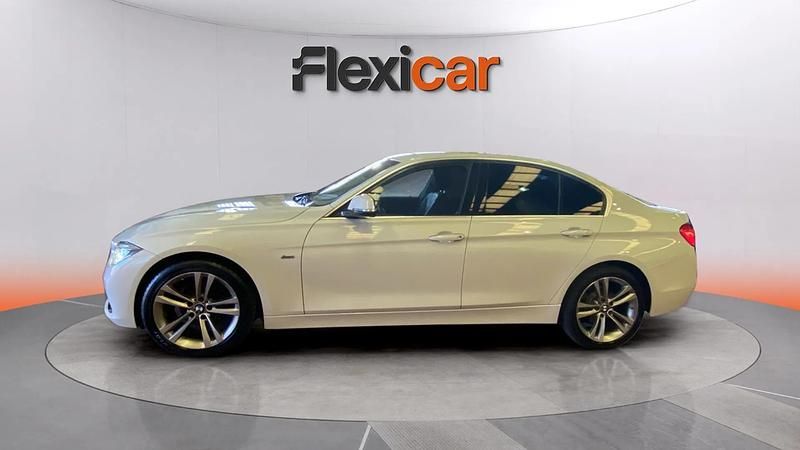 Usado BMW 318 150 CV (110 kW) 2017 Blanco Berlina