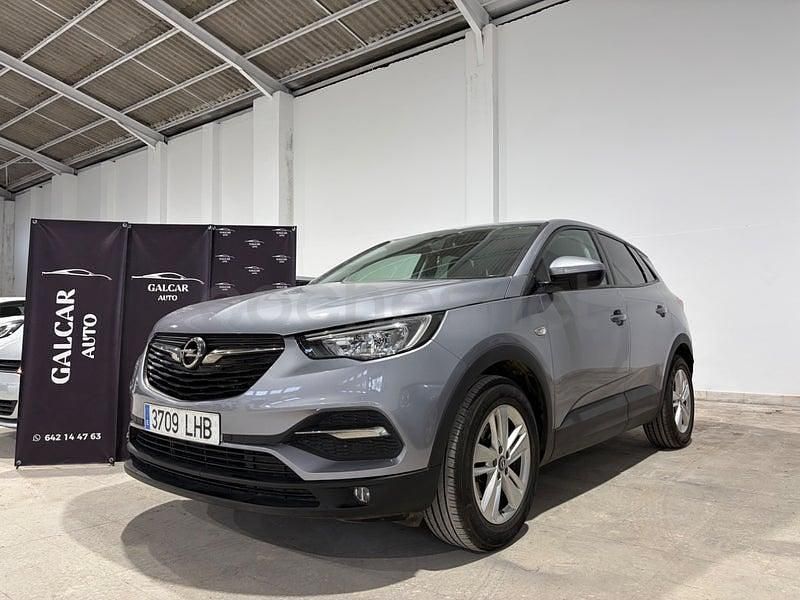 Usado Opel Grandland X Edition 130 CV (95 kW) 2021 Gris / plata SUV