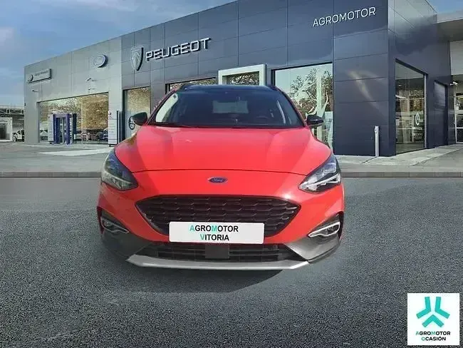 Usado Ford Focus Active 125 CV (91 kW) 2019 Rojo Berlina