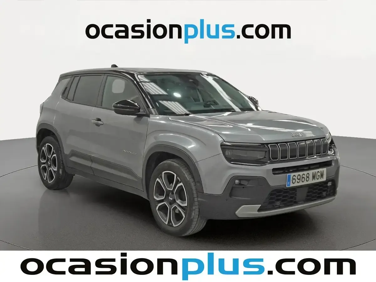 Usado Jeep Avenger Summit 100 CV (73 kW) 2023 Gris SUV