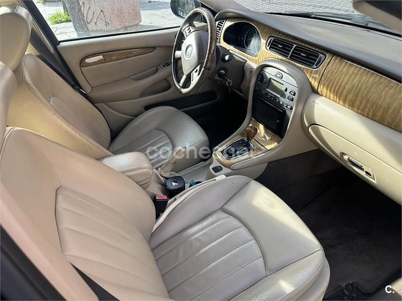 Usado Jaguar X-type Executive 196 CV (144 kW) 2004 Verde Berlina