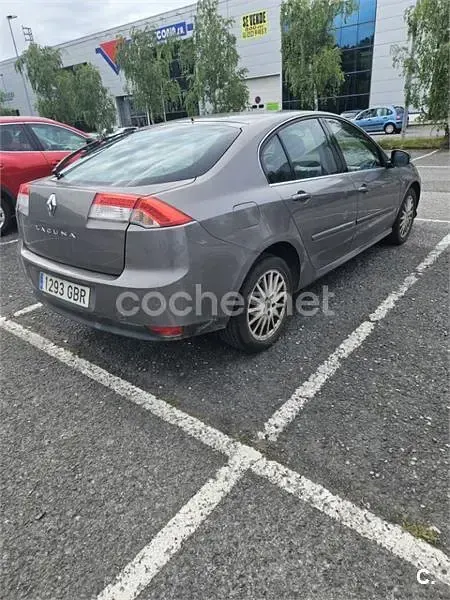 Usado Renault Laguna III Dynamique 150 CV (110 kW) 2008 Beige Berlina