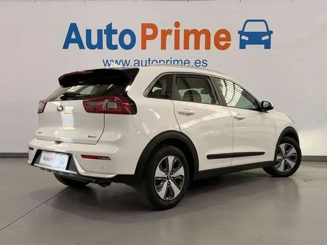 Usado Kia Niro 141 CV (103 kW) 2019 Blanco SUV