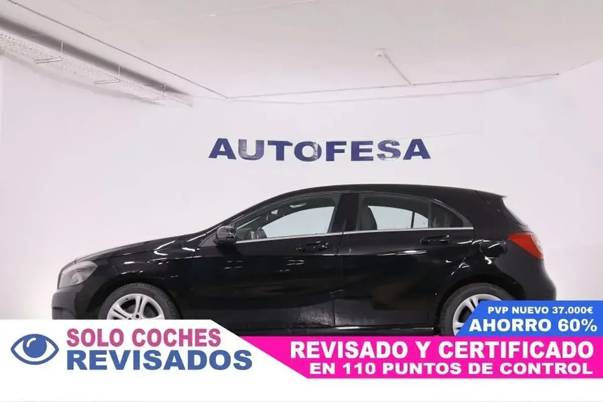 Usado Mercedes A200 Style 156 CV (114 kW) 2013 Negro Utilitario