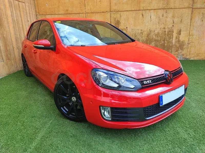 Usado VW Golf VI GTI 210 CV (154 kW) 2011 Rojo Utilitario