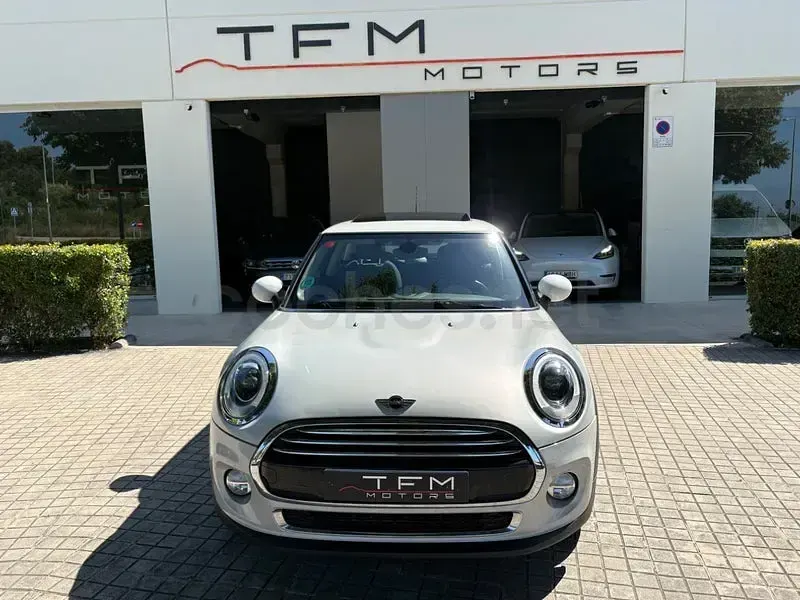 Usado Mini Cooper 136 CV (100 kW) 2018 Gris / plata Utilitario