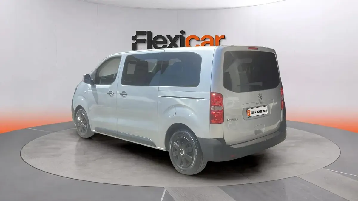 Usado Peugeot Traveller Active 150 CV (110 kW) 2017 Gris Monovolumen