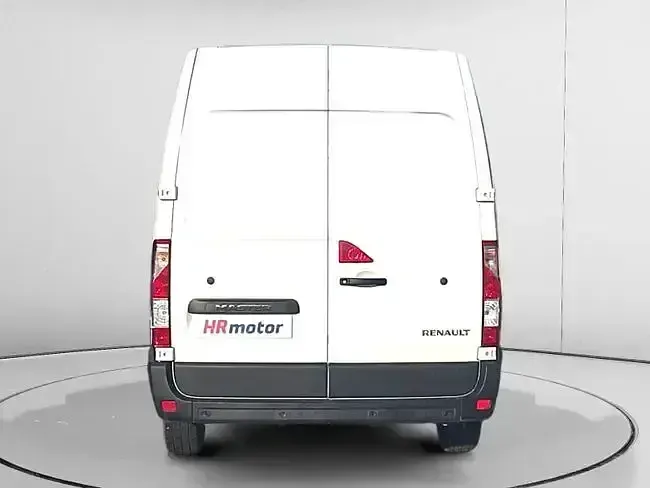 Usado Renault Master 136 CV (100 kW) 2022 Blanco Monovolumen