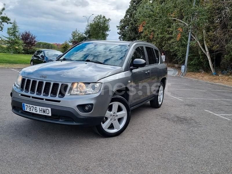 Gris / plata Usado 2012 Jeep Compass Limited SUV | 8699 € (Buen precio) - Imagen 1/4