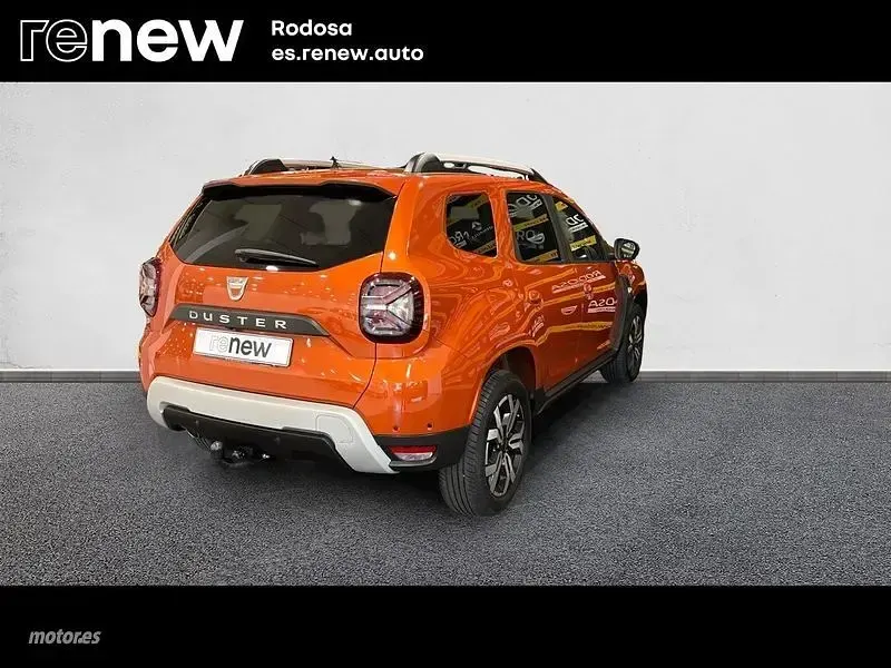 Usado Dacia Duster 115 CV (84 kW) 2021 Naranja SUV