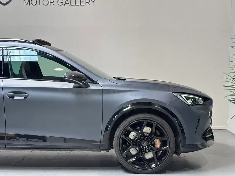 Usado Cupra Formentor VZ 390 CV (286 kW) 2023 Gris / plata SUV