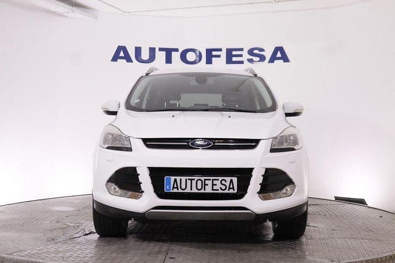 Usado Ford Kuga Titanium 150 CV (110 kW) 2015 Blanco SUV