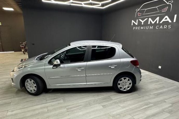 Begagnad Peugeot 207 68 HK (50 kW) 2013 Grå Kombi
