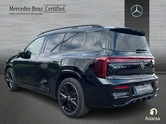 Usado Mercedes GLB250 200 kW (272 CV) 2026 Negro cosmos SUV