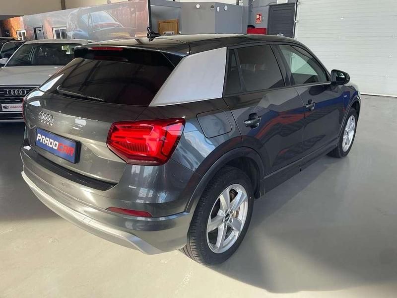 Usado Audi Q2 Premium 110 CV (80 kW) 2020 Plateado SUV